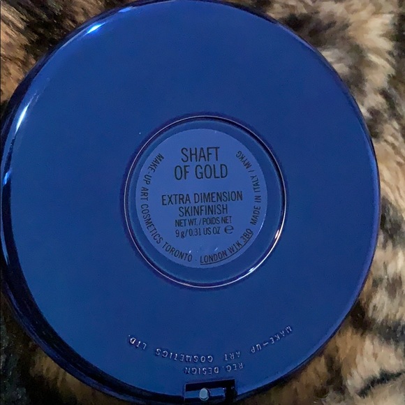 ✨Shaft of Gold✨Mac extra diminish skin finish - Picture 5 of 8